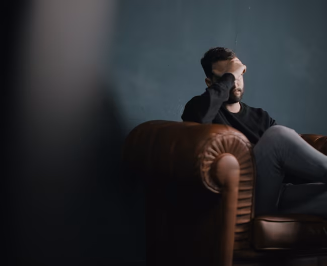 5 effective tips to avoid overspending and build savings.