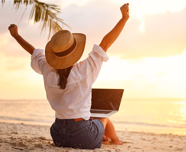 5 Cool Side Hustles That Allow You To Work From Anywhere