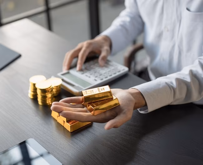 How to Invest in Gold: A Comparative Analysis of All Gold-Related Investment Options